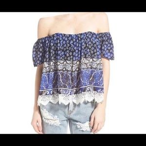 Lovers + Friends Off the shoulder top